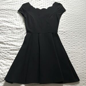 Black Mini Dress Scalloped Neckline Women’s XS